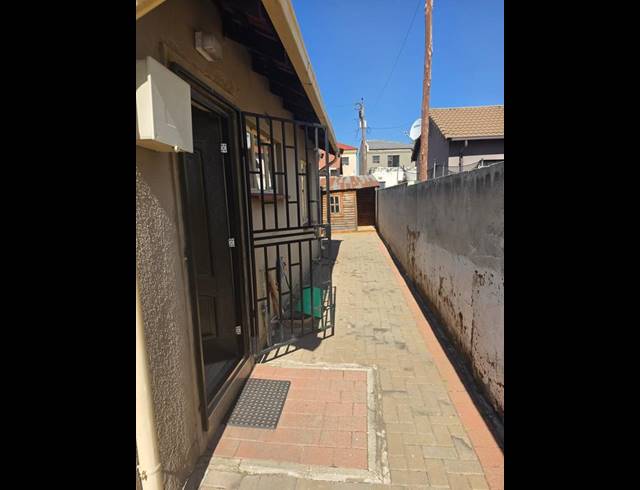 3 BEDROOM HOUSE FOR SALE IN ORMONDE